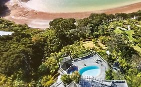 Pomare Beach Chalet